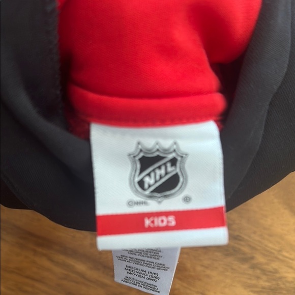NHL Black and Red Carolina Hurricanes hoodie - Picture 3 of 5
